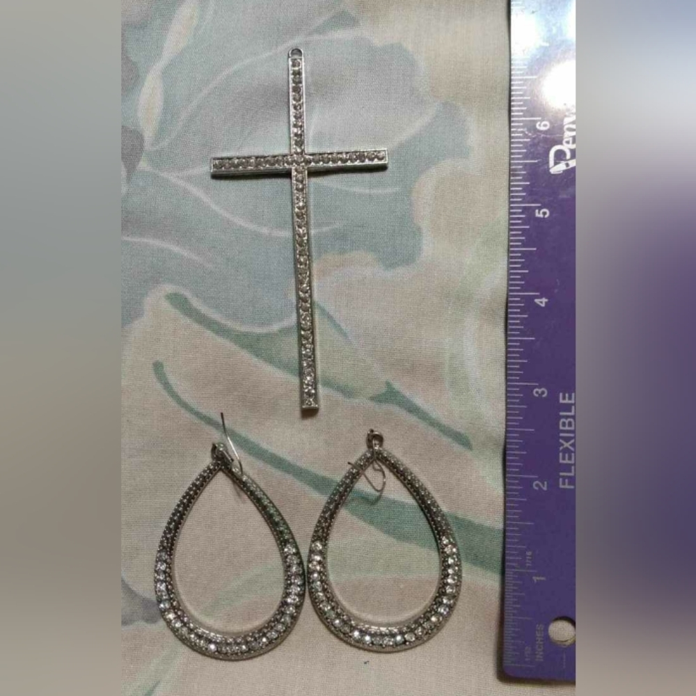 Earrings and pendant rhinestone